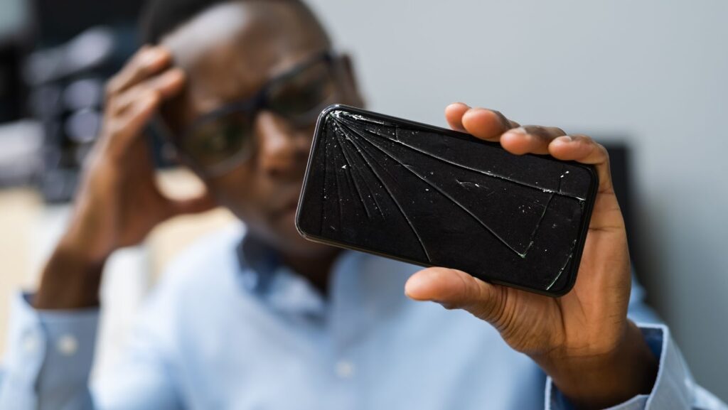 4 Things to Consider Before Repairing Your Samsung Phone