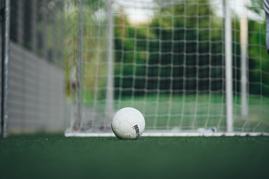 lecce football team challenges, lecce calcio struggles, lecce serie a performance, lecce football season, lecce club issues, lecce team management, lecce league standings, lecce football setbacks, lecce sports difficulties, lecce squad problems